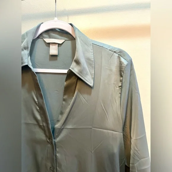 H&M Satin Blouse in Sage Green Button Up Workwear Size L - Picture 5 of 6